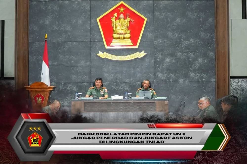 DANKODIKLATAD PIMPIN RAPAT UN II JUKGAR PENERBAD DAN JUKGAR FASKON DI LINGKUNGAN TNI AD