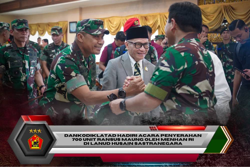 DANKODIKLATAD HADIRI ACARA PENYERAHAN 700 UNIT RANSUS MAUNG OLEH MENHAN RI DI LANUD HUSAIN SASTRANEGARA
