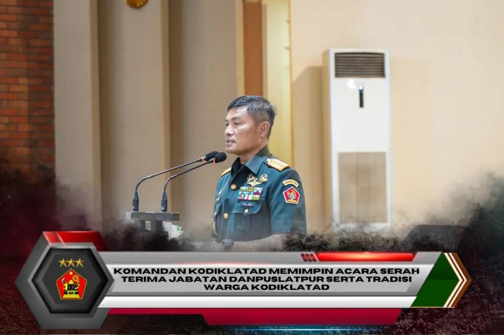 KOMANDAN KODIKLATAD MEMIMPIN ACARA SERAH TERIMA JABATAN DANPUSLATPUR SERTA TRADISI WARGA KODIKLATAD