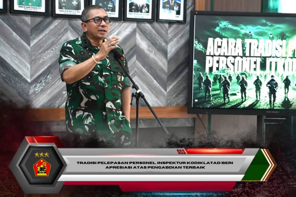Tradisi Pelepasan Personel, Inspektur Kodiklatad Beri Apresiasi atas Pengabdian Terbaik