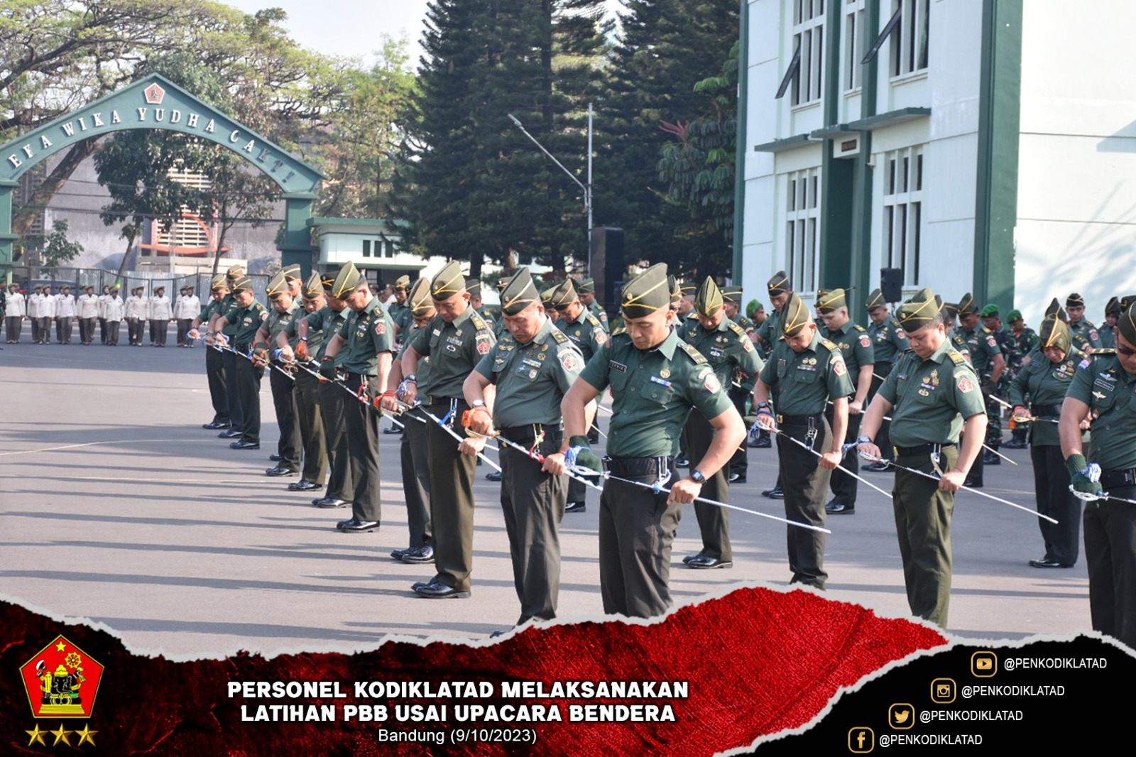 Personel Kodiklatad Melaksanakan Latihan PBB Usai Upacara Bendera